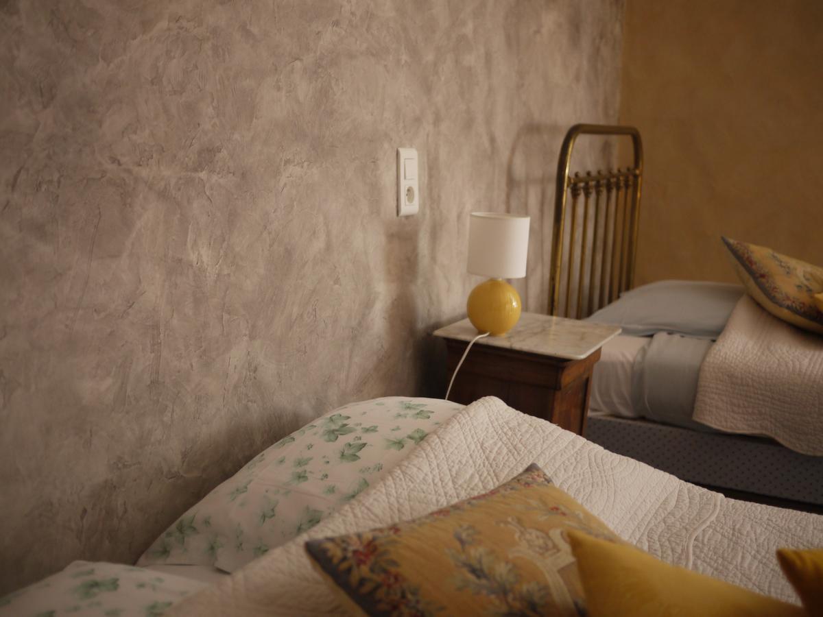 Bed and Breakfast Domaine De Puytirel Champagne-et-Fontaine Экстерьер фото